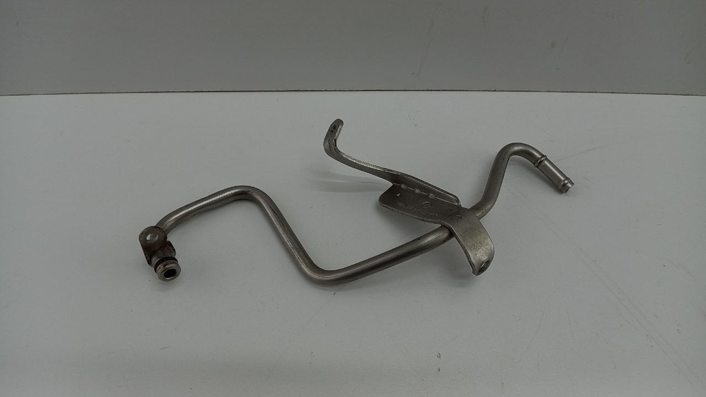 Патрубок радиатора Volkswagen Golf 5 1.4 TSI 2007 гг 03C121469D