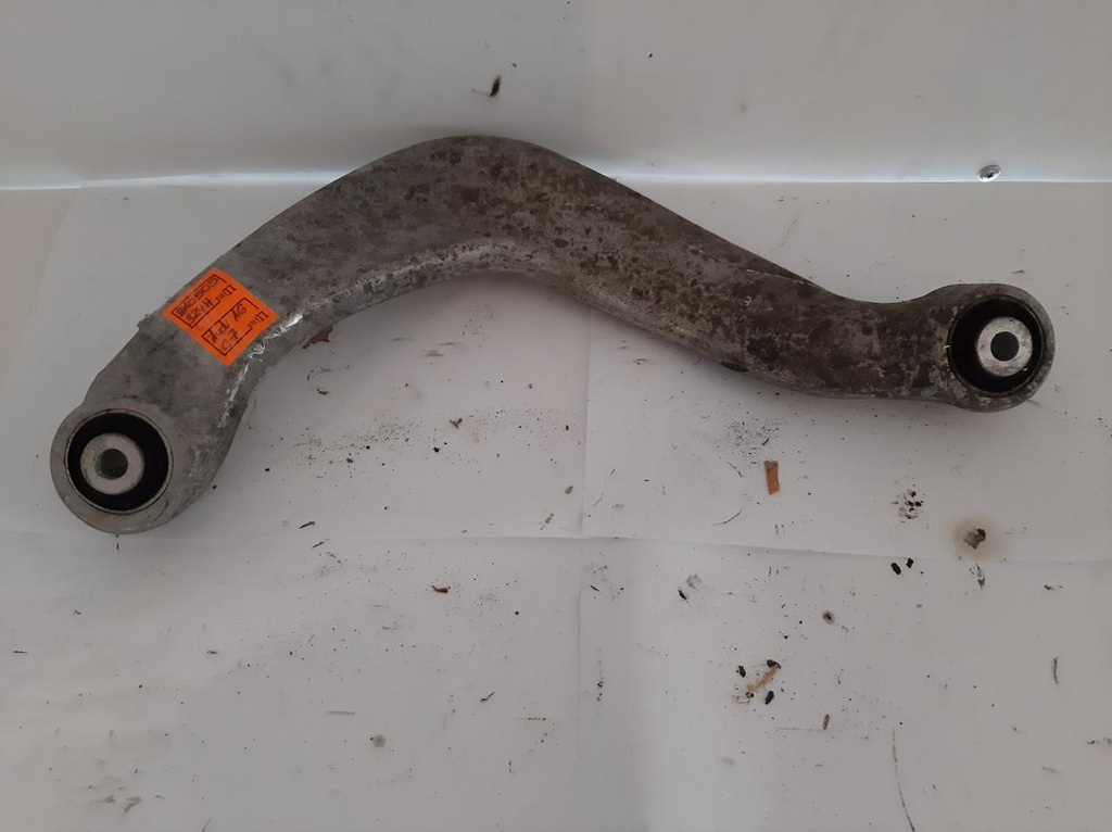 Рычаг задний правый Audi A6 C7 A4 A5 Porshe Cayenne 3.0 TDI 2015 гг 8K0505324H