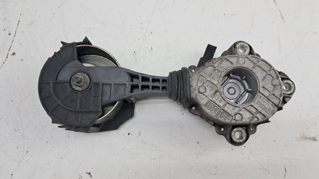 Натяжитель ремня Citroen C4 Peugeot 308 1.6 16V 2007-2014 V757101480