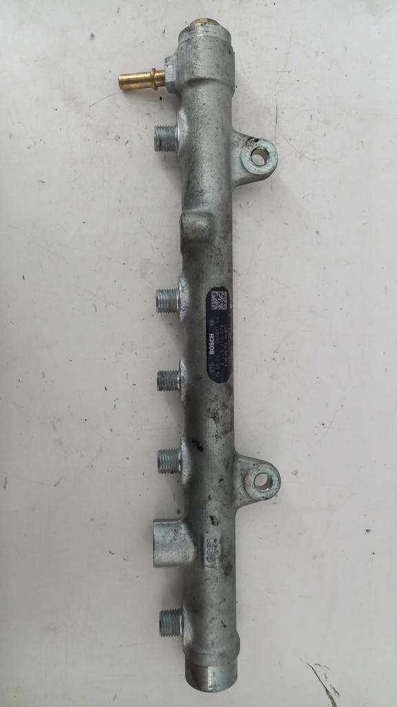 Топливная рампа Renault Trafic Megane Scenic 2 1.9 DCI 2005 гг 8200396999