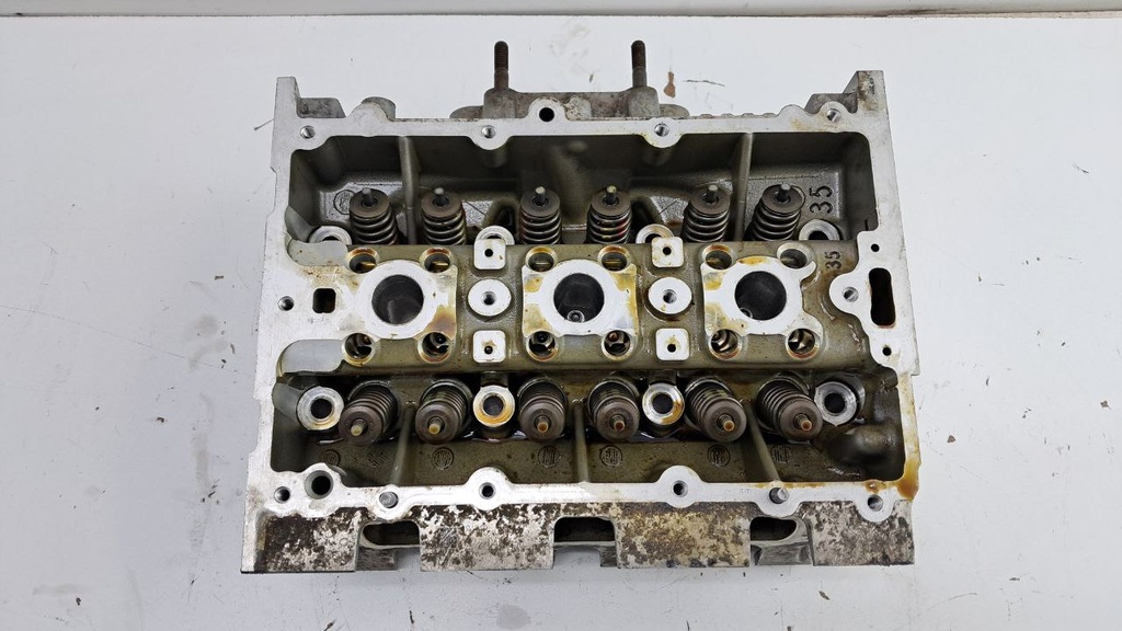 Головка блоку циліндрів Volkswagen Polo 1.0 TSI 2019 04C103404L