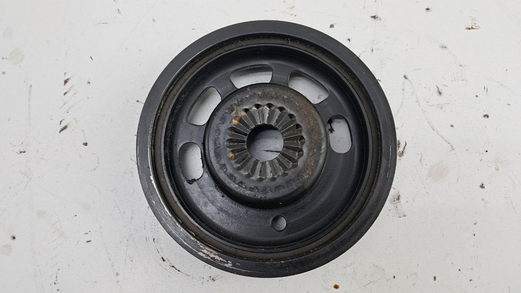 Шків колінвалу Volkswagen Polo 1.0 TSI 2019 04C105245