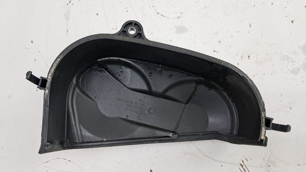 Кожух ременя ГРМ Volkswagen Polo 1.0 TSI 2019 04C109108E