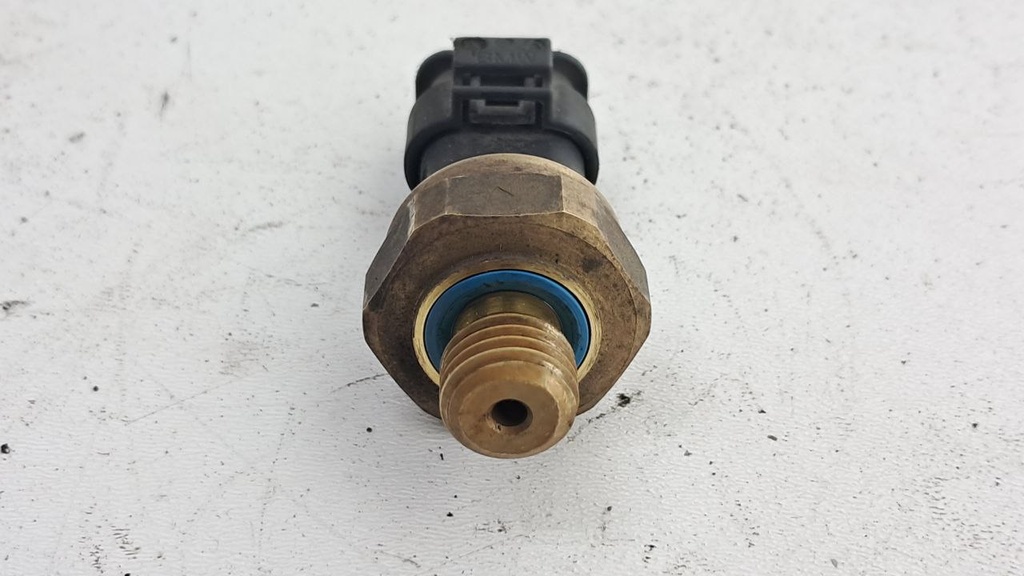 Датчик тиску масла BMW 530I X5 E70 X3 3.0i 2005 7592532