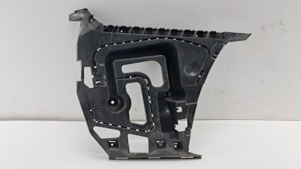 Направляющая заднего бампера правая BMW 5 GT F07 F10 F11 2014 гг 51128056190