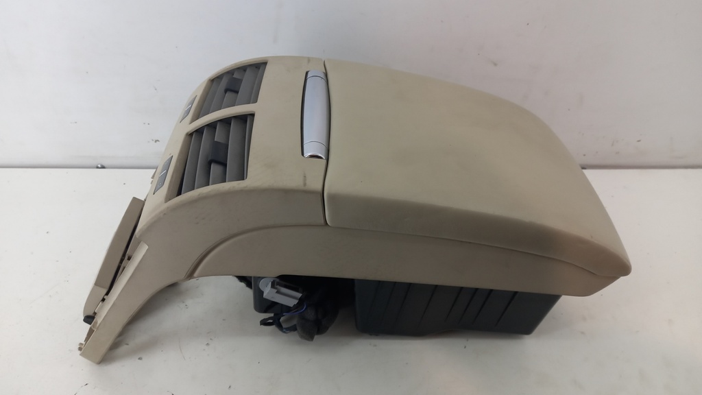 Бардачок консоли Volkswagen Phaeton 3.0 TDI 2012  3D0864101BD