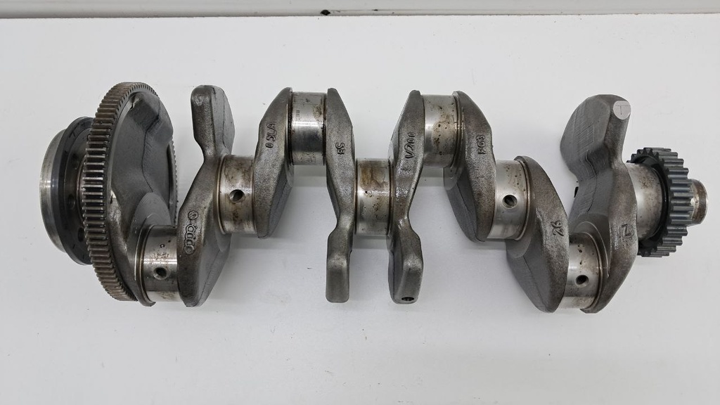 Колінвал Audi A4 S4 B9 Q5 2.0 TDI 2021 04L105263D