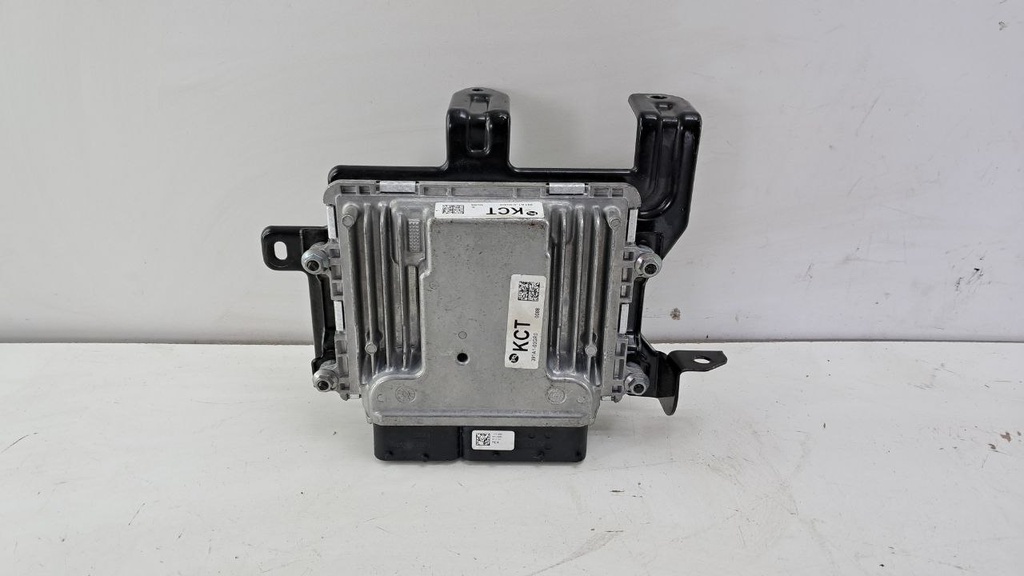 Блок керування двигуном Hyundai Ioniq 2017-2022 3911003HV8 A3C0528840001