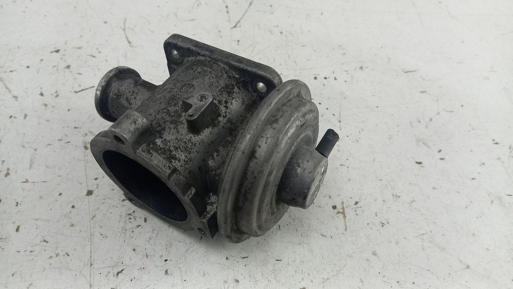 Клапан EGR BMW 3 E90 E93 2.0 TDI 2005-2013 7804380
