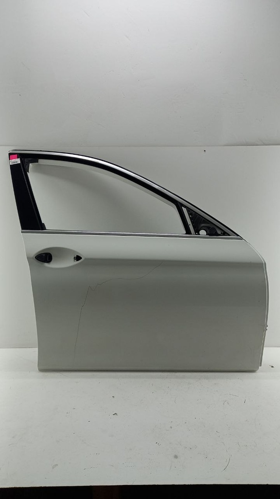 Двері передні права BMW 5 F10 F11 2010-2016 41007206108