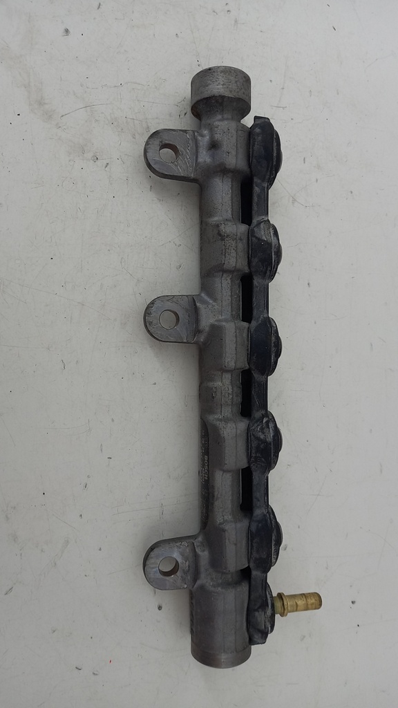 Топливная рампа Renault Trafic Laguna 2.0 dCI 8200942721