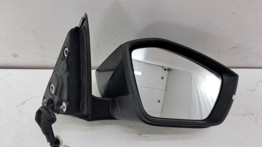 Зеркало правое Skoda Octavia IV 8pin 2019-2023 5E4857408B 5E3857538
