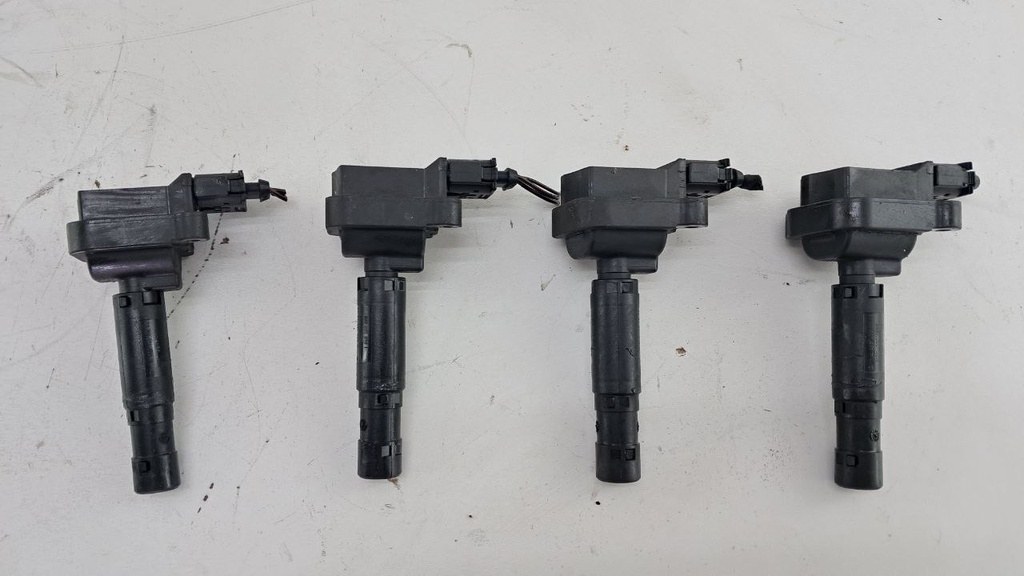 Котушки запалювання Mercedes W203 1.8 2007 рр. A0001501580