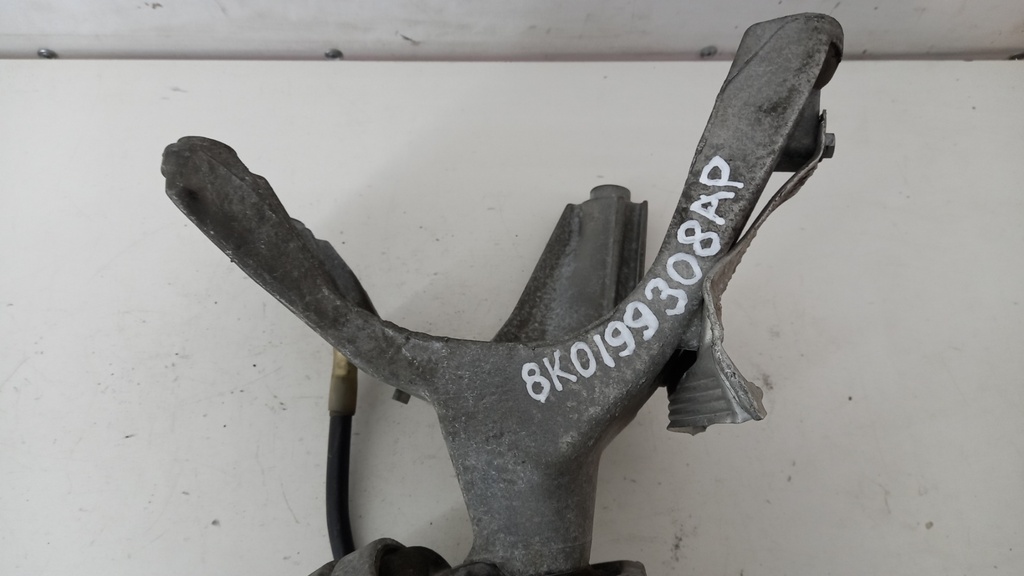 Кронштейн двигуна Audi A4 A5 Q5 1.8 2.0 TFSI 8K0199308AP