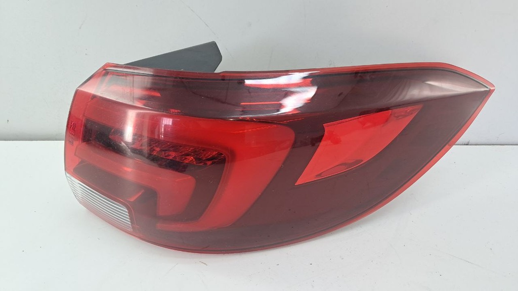 Фонарь задний правый OPEL ASTRA K Sports Tourer B16 2016 39032039