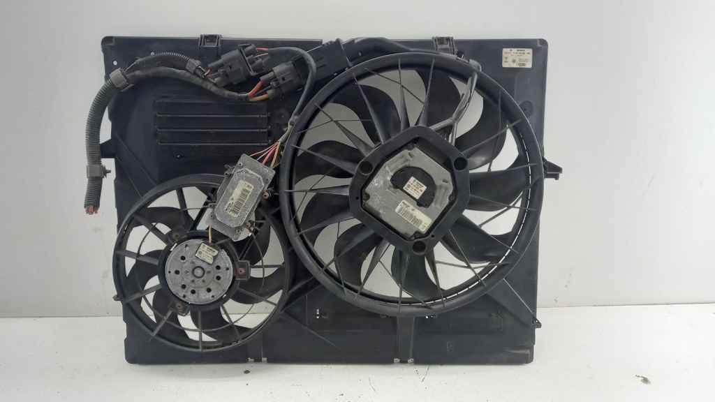 Вентилятор Volkswagen Touareg 3.2 V6 2010 7L0121203G 0130706809