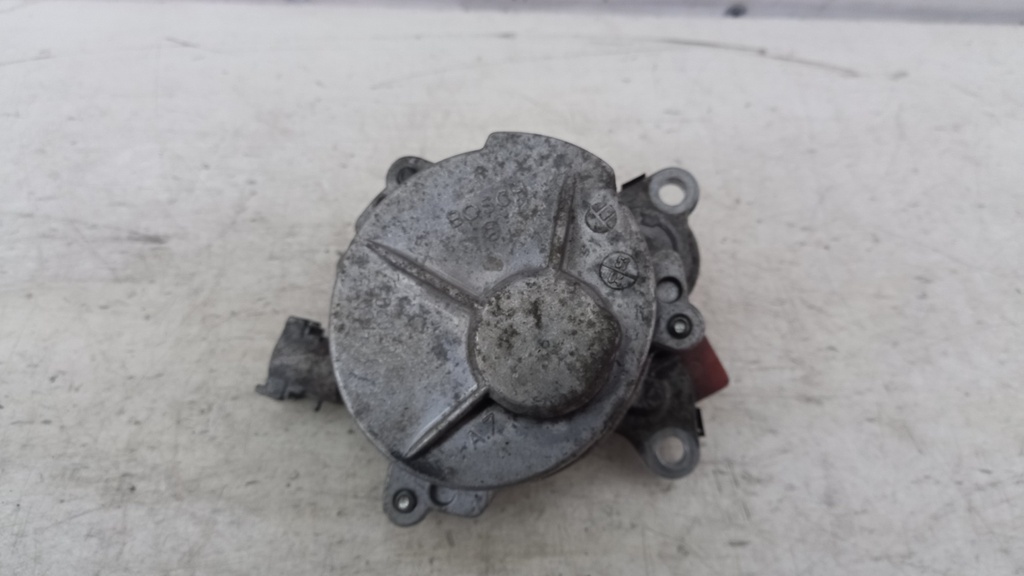 Вакуумный насос Renault Laguna II 2.0 dCI 2007 D169376925E