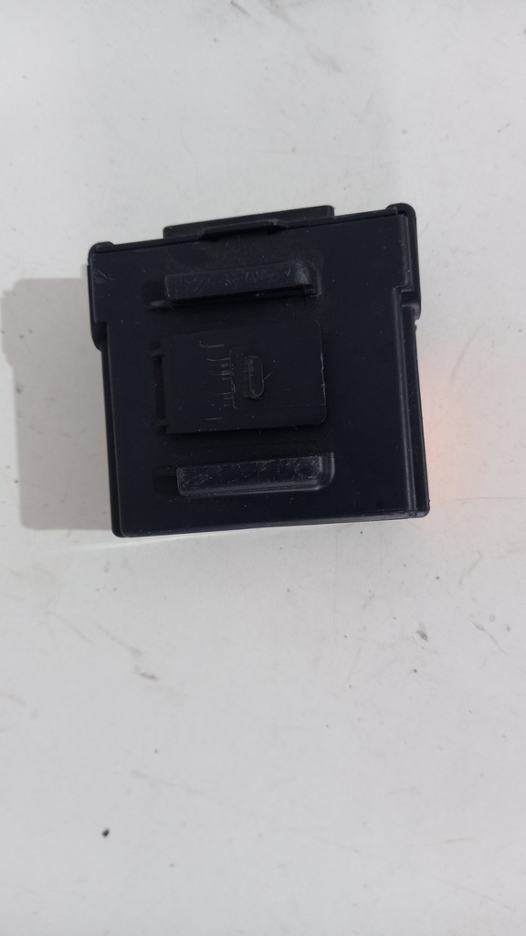 Блок управління Nissan X-trail T32 2016 476A04BB0B