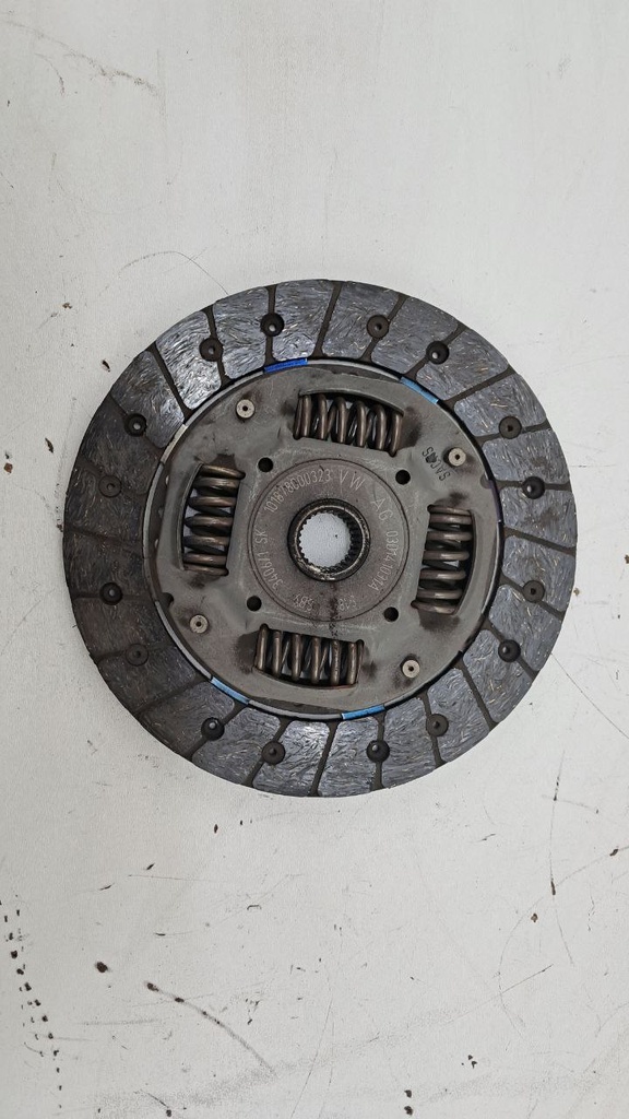 Диск сцепления Seat Altea Ibiza Leon 1.2 TSI 2011 03D141031A