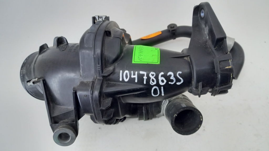 Патрубок турбины Nissan X-Trail 2.0 DCI 2014-2020 гг 1047863S01 165761844R