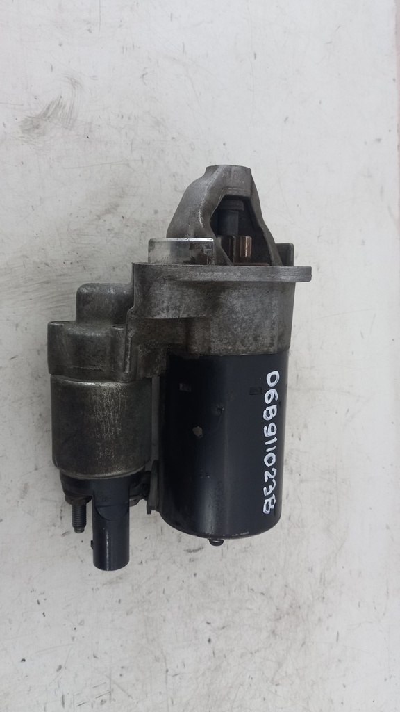 Стартер Audi A6 C6 2.0 TFSI 2009 06B911023B