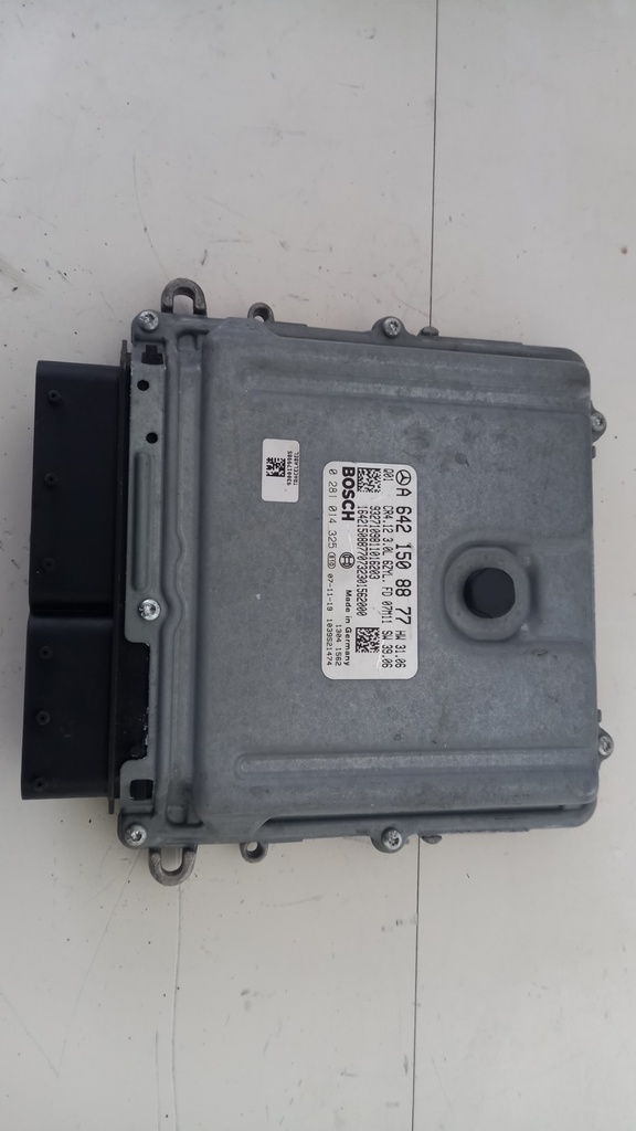 Блок управления двигателем Mercedes W211 S211 E280 3.0 Cdi A6421508877