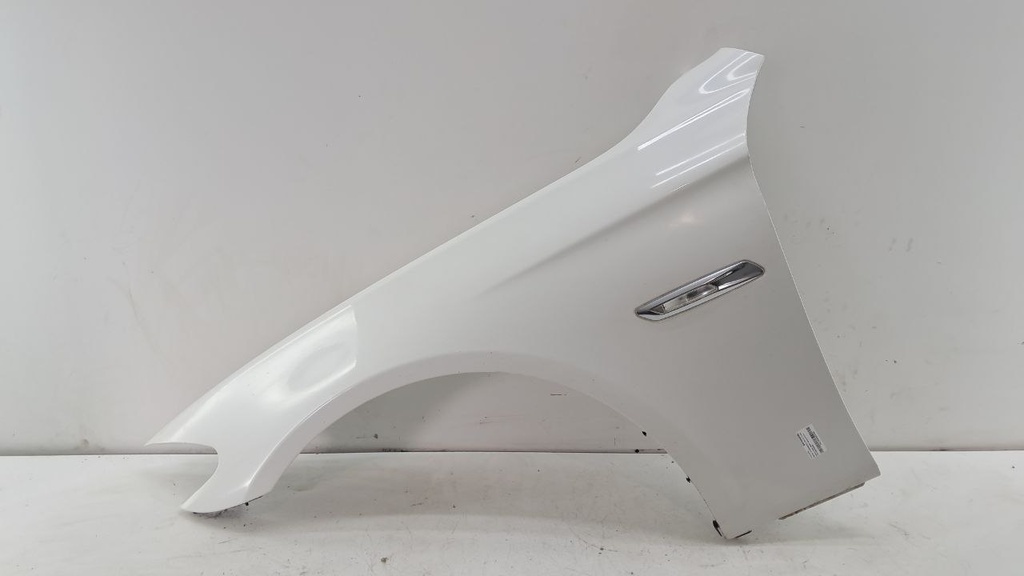 Крыло левое BMW 5 Series F10 F11 2014 BM10042BL