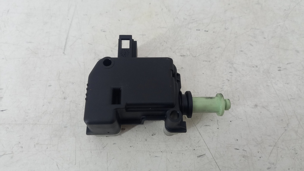 Привод лючка бака Volvo XC60 2016 86113136