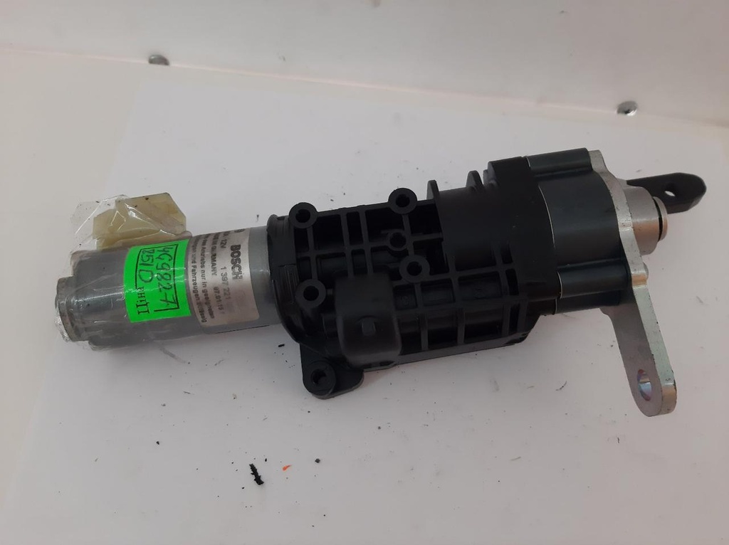 Мотор привода багажника Audi A6 C7 2015 гг 4G9827851D