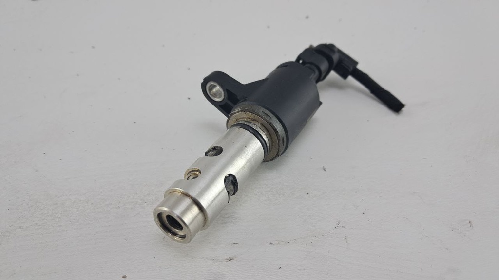 Клапан фаз газораспределения Volkswagen Golf VII 1.2TSI 2015 04E906455N