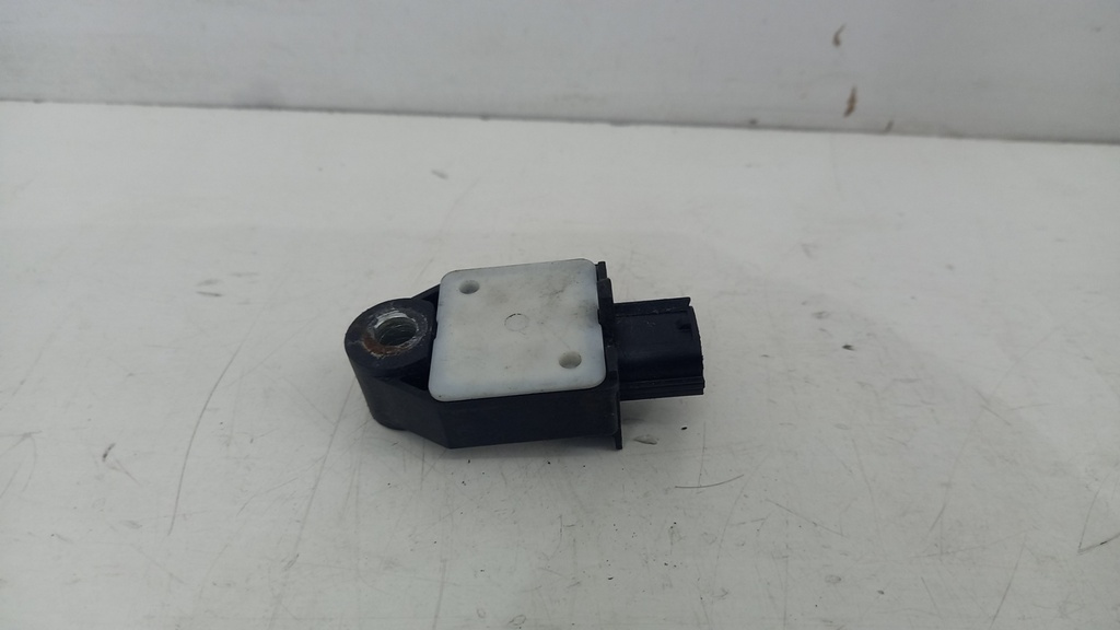 Датчик airbag Toyota 2006-2013 8917305060
