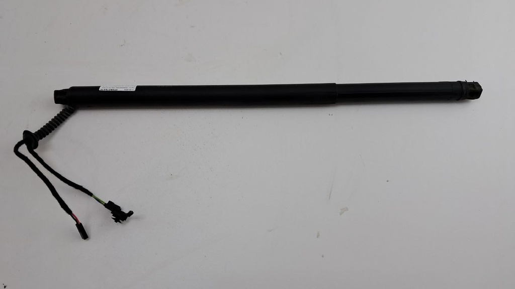 Амортизатор крышки багажника Skoda Superb 2010 3T0827851C