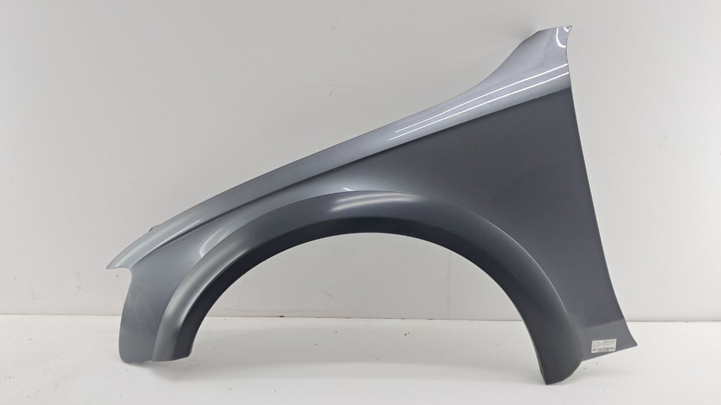 Крило ліве Audi A4 B8 2008-2012 8K0821105A