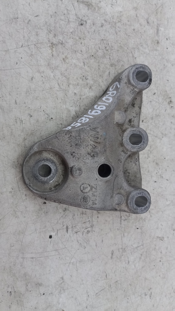 Кронштейн двигателя правый Volkswagen Caddy 1.4 TDI 2013  6R0199185A