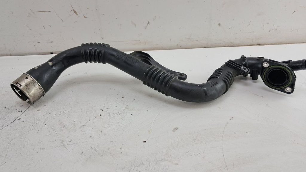 Патрубок інтеркулера Nissan Pulsar Qashqai J11 1.2 DIG-T 2015 144605243R