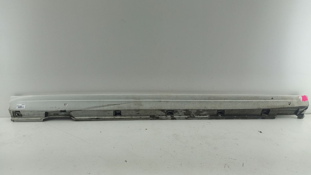 Поріг правий Volkswagen Passat CC 2009-2015 рр. 3C8853856B