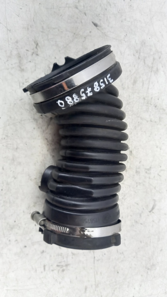 Патрубок воздушного фильтра Opel Astra J 2.0 CRDI 2013 гг 315875880