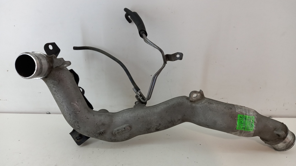 Патрубок интеркулера Mazda 6 2008 гг GAM6B1X