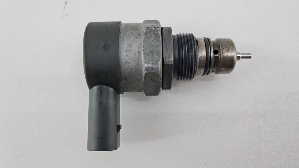 Редукційний клапан BMW 5 GT F07 F10 2.0 3.0 D 2009-2017 рр 0281002949