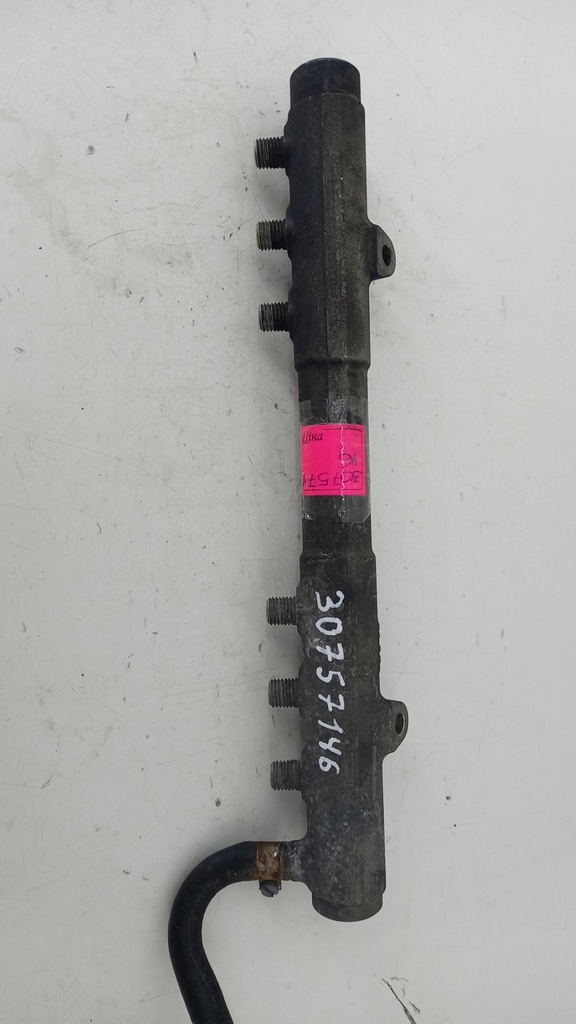 Топливная рампа Volvo V70 XC90 2.4 D5 30757146