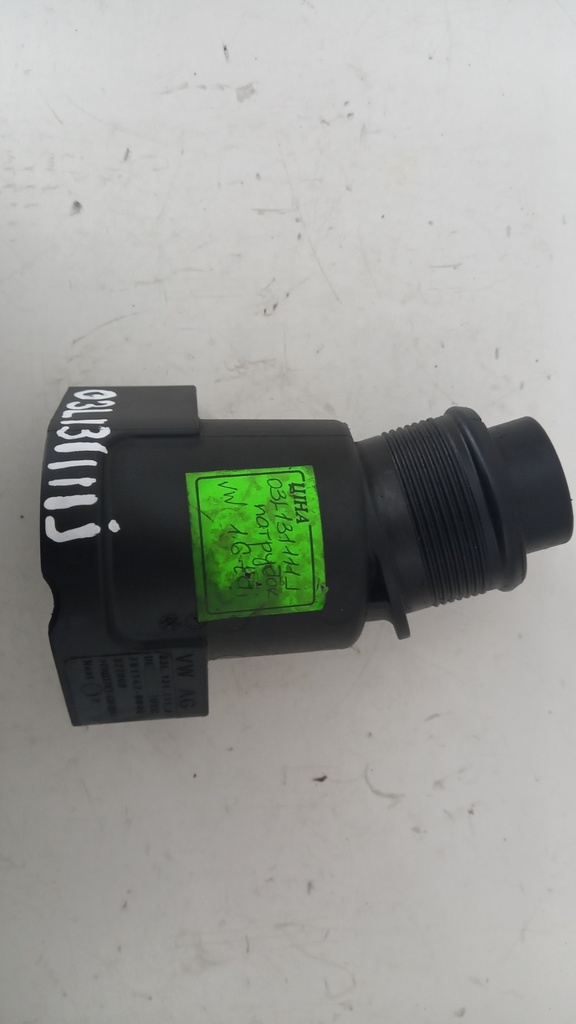 Патрубок турбины Volkswagen Caddy 1.6 TDI 2010-2015 гг 03L131111J