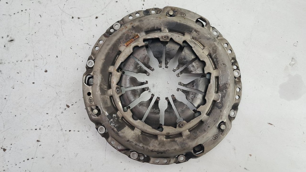 Корзина сцепления Nissan Pulsar Qashqai J11 1.2 DIG-T 2015 302100495R