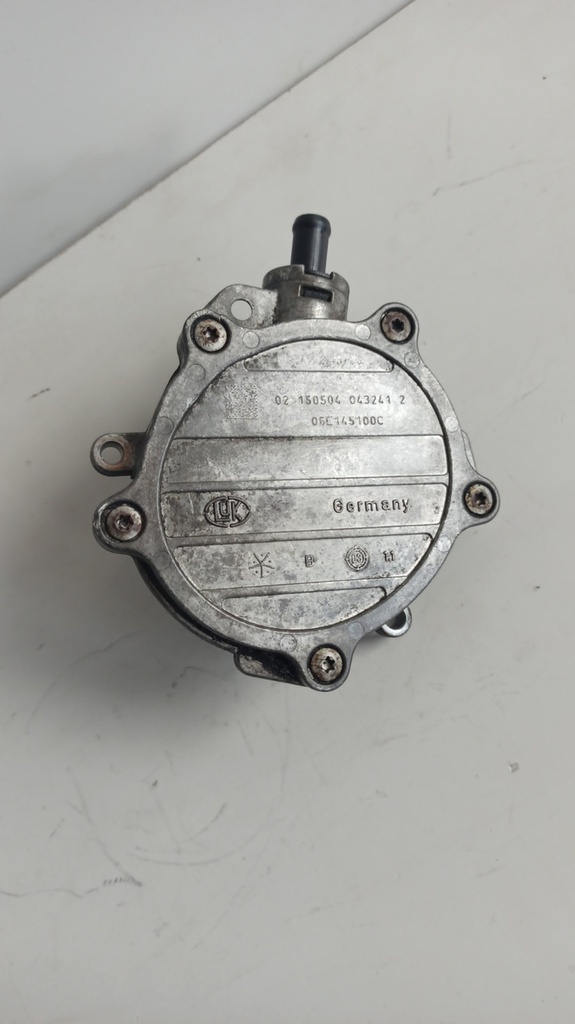 Вакуумний насос Audi A6 C6 3.2 FSI 2005-2011 06E145100C