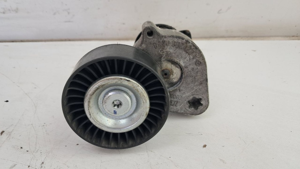 Натяжитель ремня Mercedes-Benz C-klass W203 1.8 2004 A2712000270