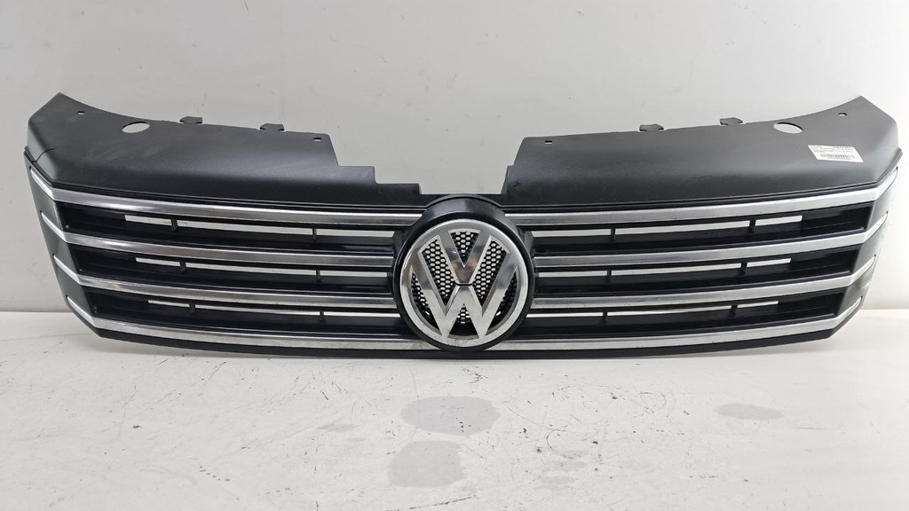 Решетка Volkswagen Passat B7 2012 3AA853651