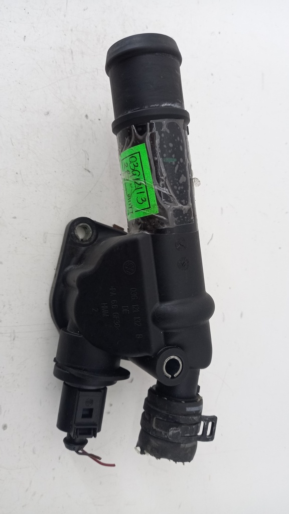 Фланець системи охолодження Volkswagen Caddy 3 1.9 TDI 03G121132B