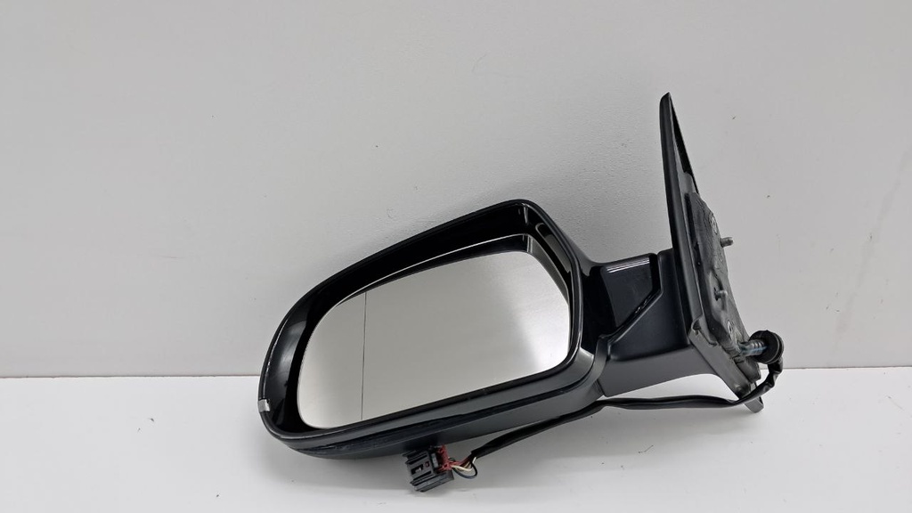Дзеркало ліве Audi A5 6 pin 2012 8T8857409