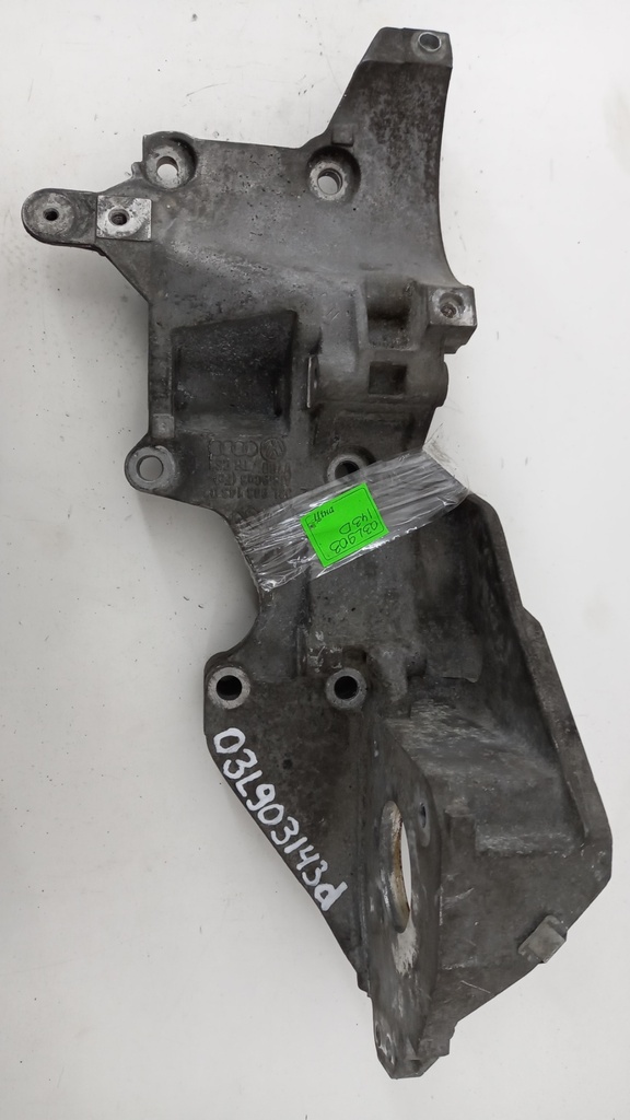 Кронштейн генератора Volkswagen Passat B6 B7 2.0 TDI 2010  03L903143D
