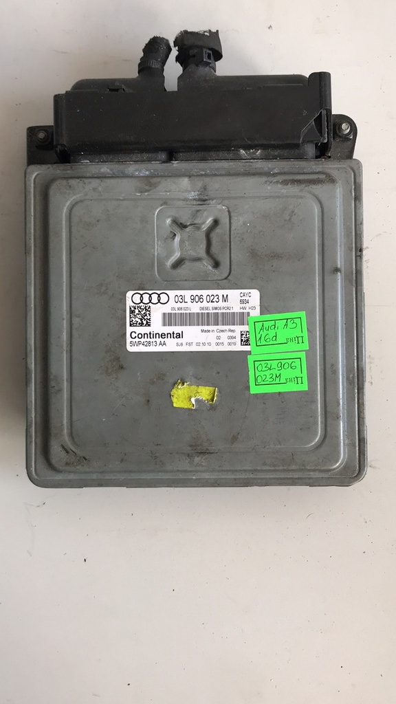 Блок управления двигателем Audi A3 1.6 TDI 2011  03L906023M