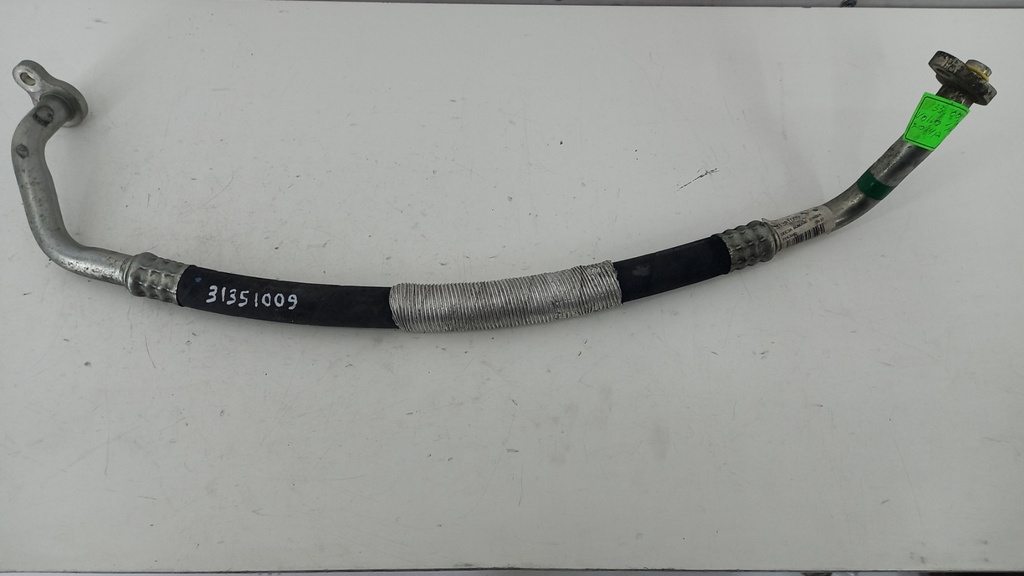 Трубка кондиционера Volvo S40 C30 1.6 2006-2012  31351009